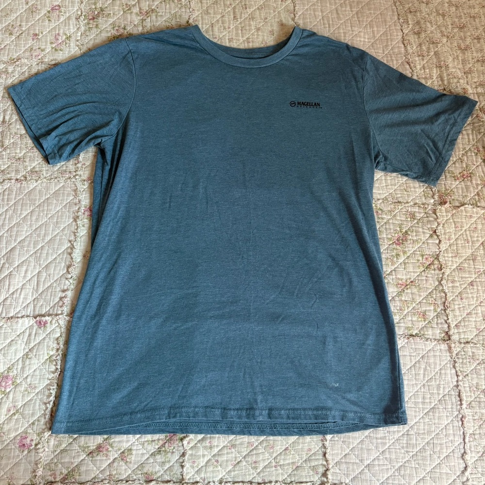 Magellan Outdoors Blue Short Sleeve Tee